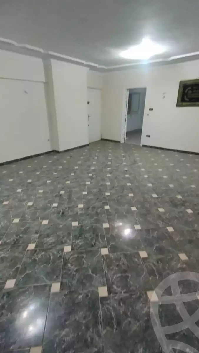 https://aqarmap.com.eg/en/listing/5875840-for-sale-cairo-helwan-helwan-el-sharkeya-mostafa-safwat-st