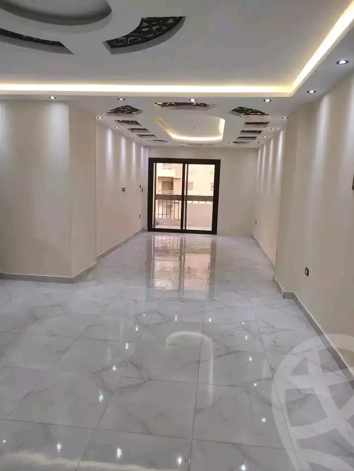 https://aqarmap.com.eg/ar/listing/5875984-for-rent-cairo-mokattam-lhdb-l-ly