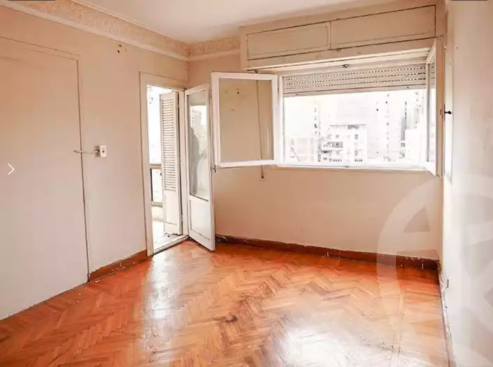 https://aqarmap.com.eg/ar/listing/5876037-for-sale-alexandria-bolekly-ahmed-shawqi-st