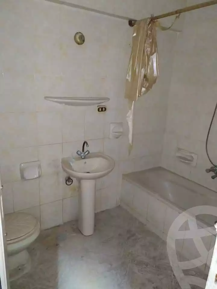 https://aqarmap.com.eg/en/listing/5876055-for-rent-alexandria-l-jmy-el-hanouvel