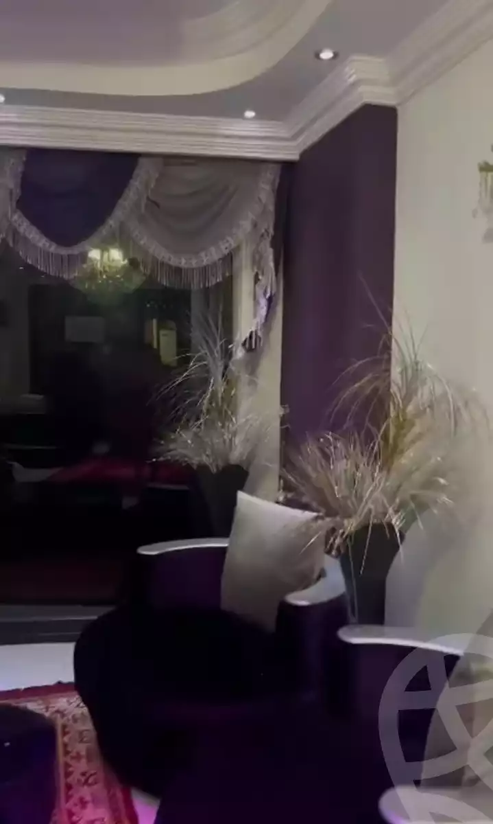 https://aqarmap.com.eg/ar/listing/5876249-for-sale-cairo-helwan-hadayek-helwan-nile-corniche-st