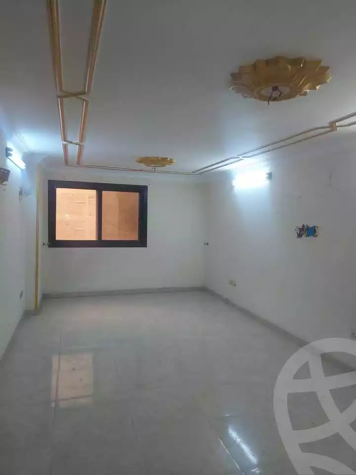 https://aqarmap.com.eg/en/listing/5877012-for-sale-cairo-helwan-helwan-el-sharkeya-mostafa-safwat-st