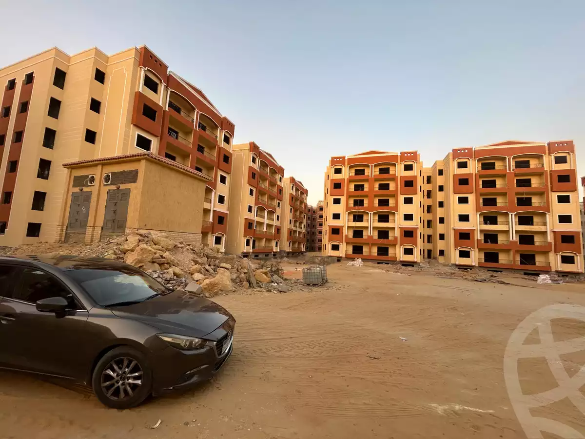 https://aqarmap.com.eg/ar/listing/5877852-for-sale-cairo-new-cairo-compounds-life-garden