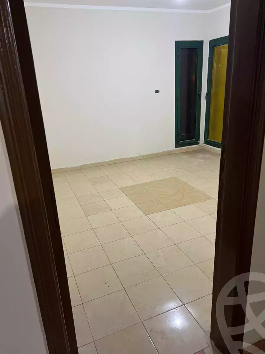 https://aqarmap.com.eg/en/listing/5878300-for-sale-cairo-helwan-helwan-el-sharkeya-mostafa-safwat-st