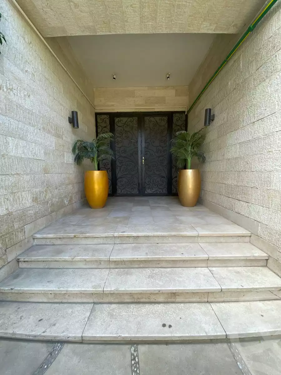 https://aqarmap.com.eg/en/listing/5878408-for-sale-cairo-el-sheikh-zayed-city-compounds-hadayek-el-mohandiseen