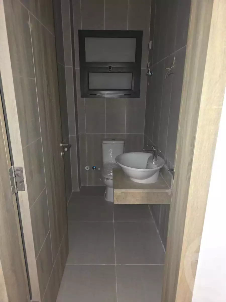 https://aqarmap.com.eg/en/listing/5878529-for-sale-cairo-new-cairo-compounds-fifth-square