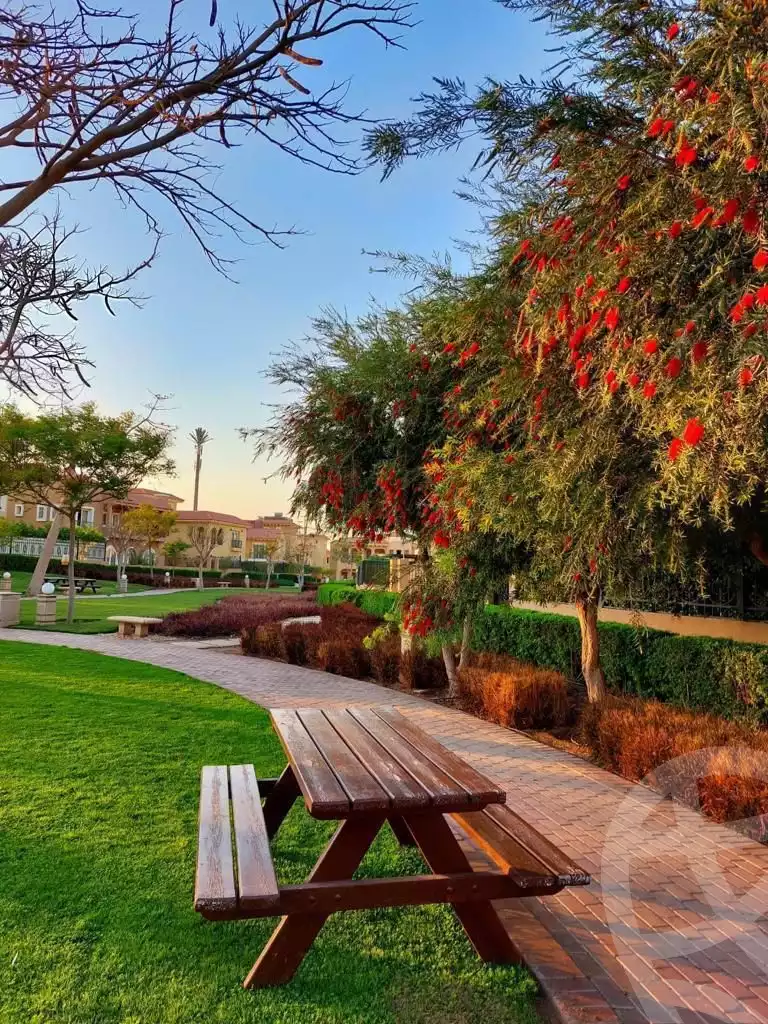 https://aqarmap.com.eg/en/listing/5879683-for-sale-cairo-new-cairo-compounds-hyde-park-greens-hyde-park-compound