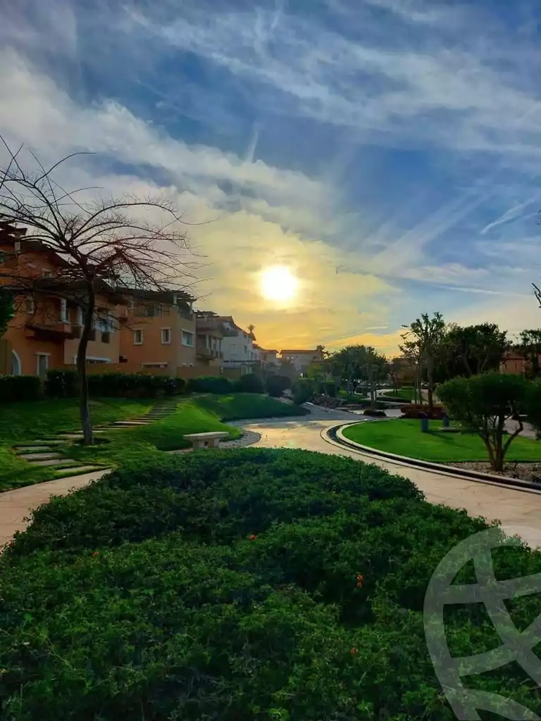 https://aqarmap.com.eg/en/listing/5879703-for-sale-cairo-new-cairo-compounds-hyde-park-greens-hyde-park-compound