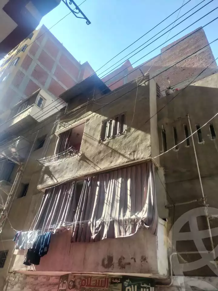 https://aqarmap.com.eg/en/listing/5883960-for-sale-gharbia-tanta-tanta-city-mostafa-kamel-st