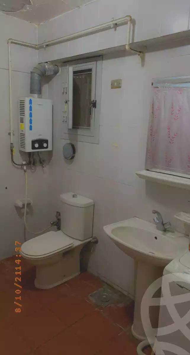 https://aqarmap.com.eg/en/listing/5885153-for-sale-cairo-helwan-rostom-st