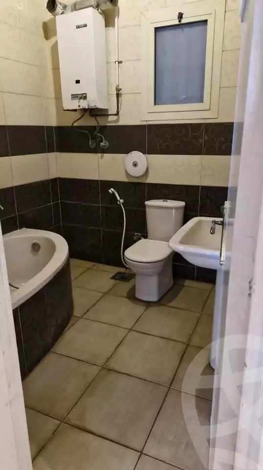 https://aqarmap.com.eg/en/listing/5885300-for-sale-alexandria-lauran