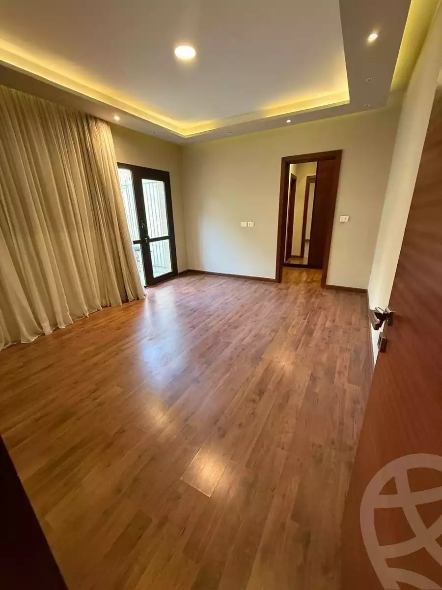 https://aqarmap.com.eg/ar/listing/5886744-for-rent-cairo-el-sheikh-zayed-city-compounds-kmbwnd-wyst-twn-swdyk