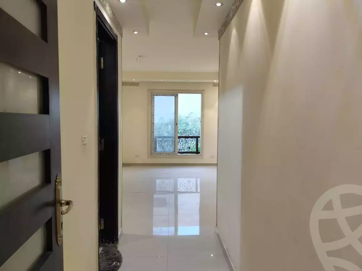 https://aqarmap.com.eg/en/listing/5888006-for-sale-cairo-el-sheikh-zayed-city-compounds-greens