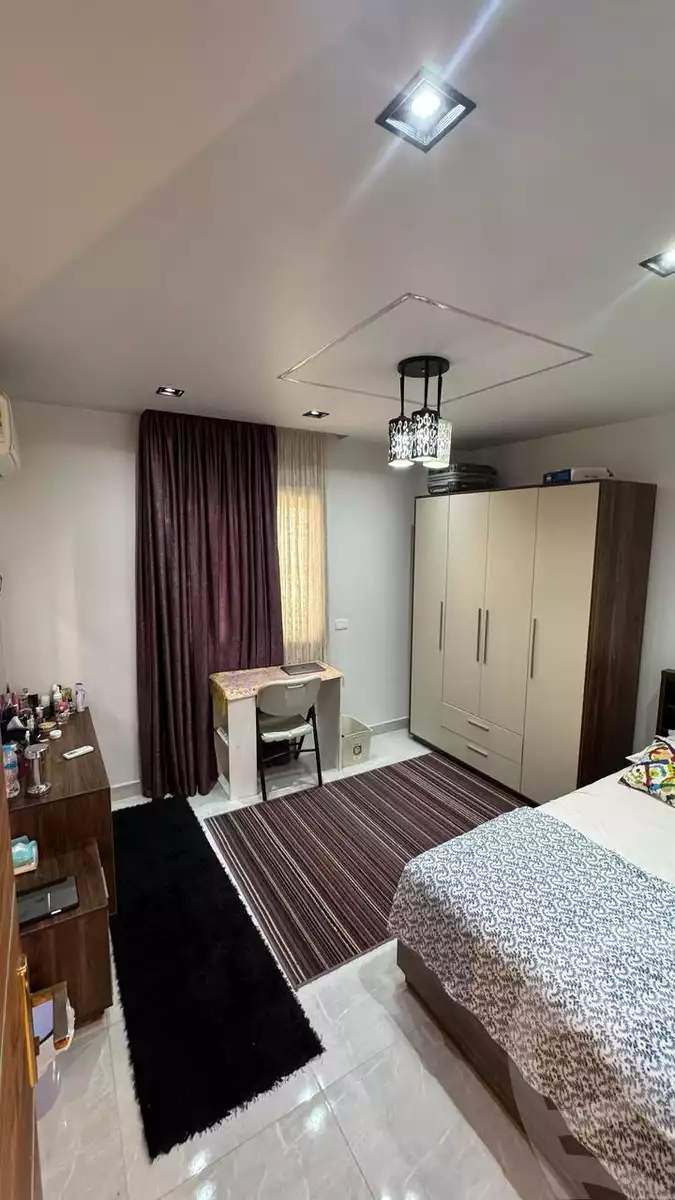 https://aqarmap.com.eg/en/listing/5888330-for-sale-cairo-el-sheikh-zayed-city-compounds-hadayek-el-mohandiseen
