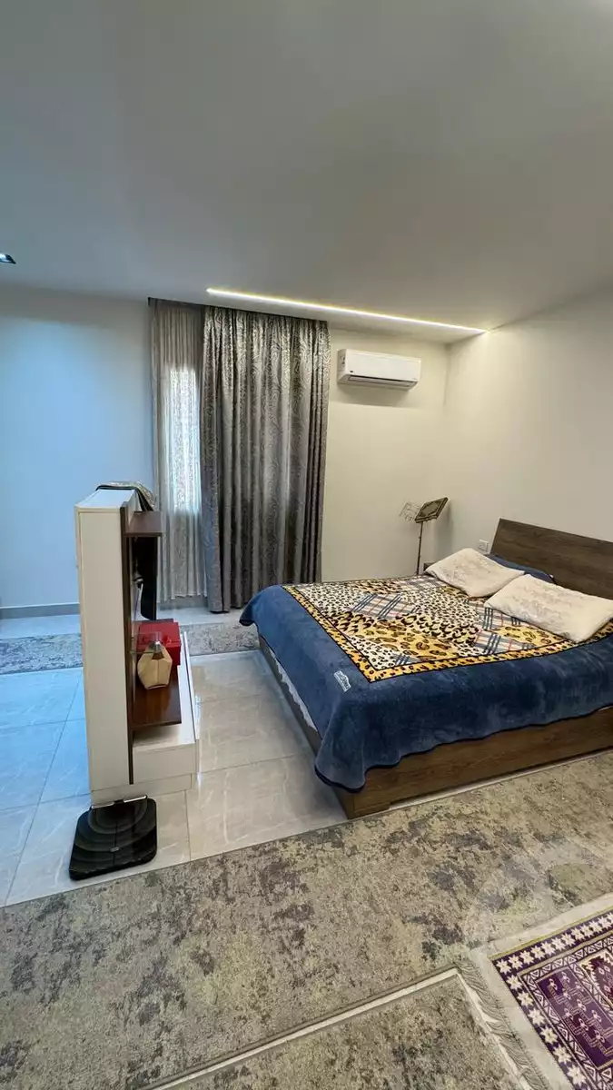 https://aqarmap.com.eg/en/listing/5888330-for-sale-cairo-el-sheikh-zayed-city-compounds-hadayek-el-mohandiseen