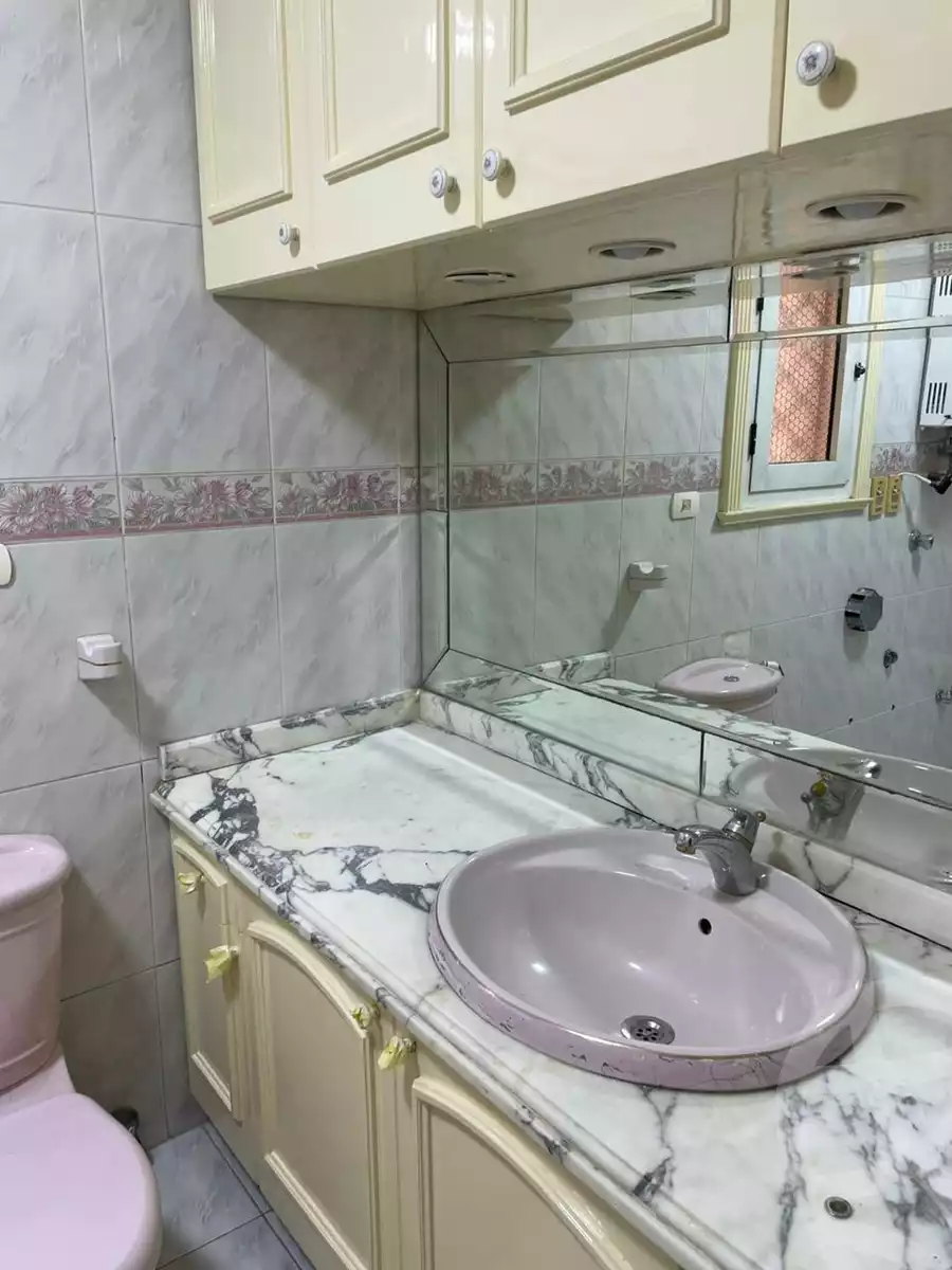 https://aqarmap.com.eg/en/listing/5889439-for-rent-cairo-el-mohandesen-lebnan-square