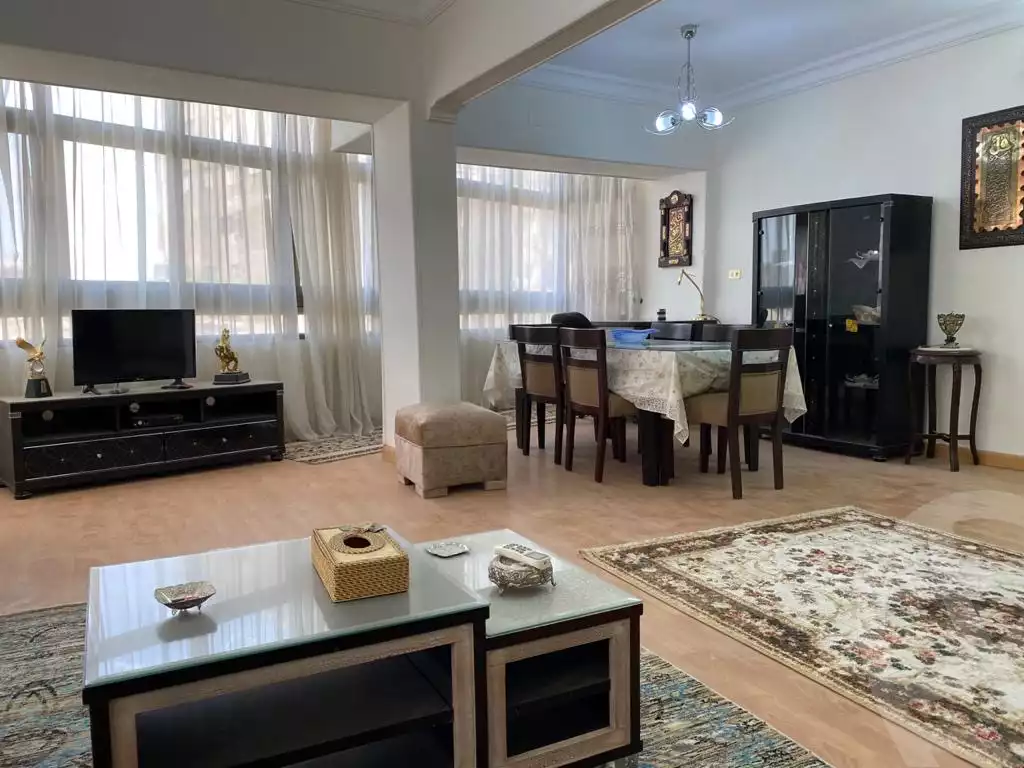https://aqarmap.com.eg/ar/listing/5890131-for-rent-cairo-el-sayyeda-zeinab-el-sayeda-zainab-square
