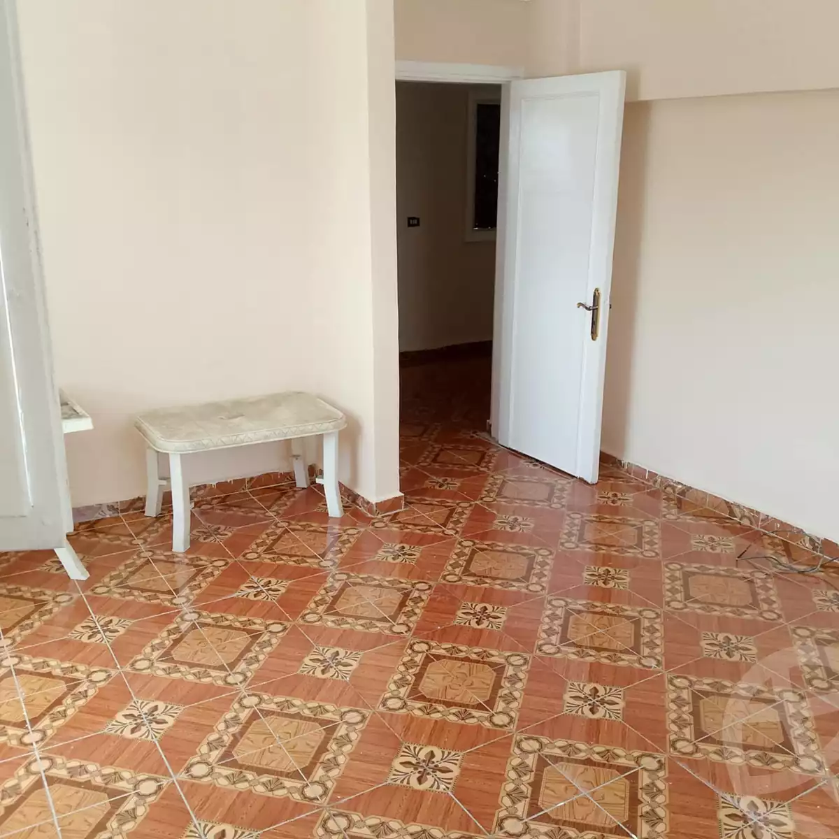 https://aqarmap.com.eg/en/listing/5890421-for-rent-alexandria-l-jmy-lbytsh-shahr-al-assal-st