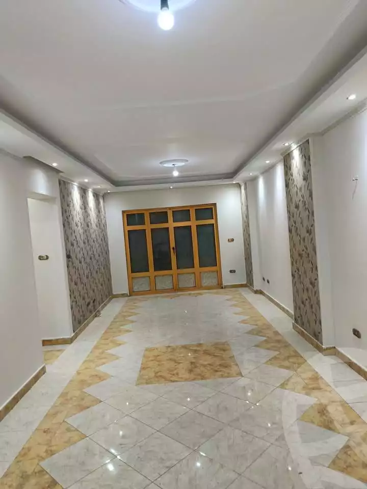 https://aqarmap.com.eg/en/listing/5891921-for-rent-cairo-mokattam-lhdb-l-ly-shareaa-9