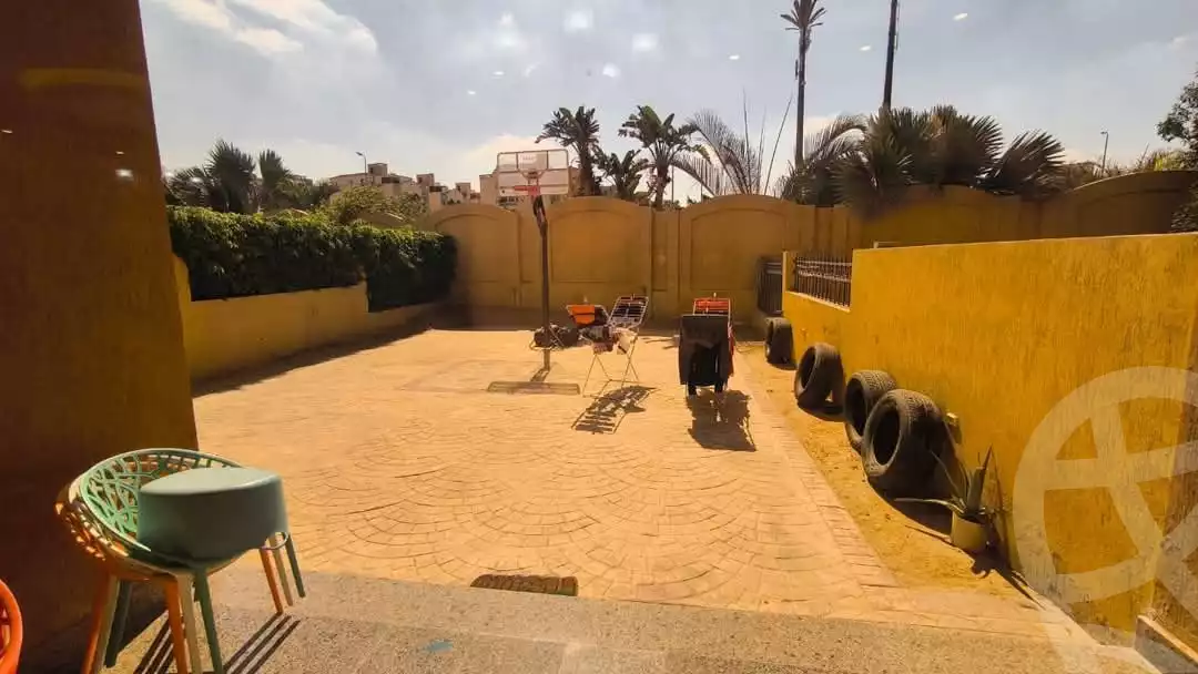 https://aqarmap.com.eg/en/listing/5892487-for-rent-cairo-new-cairo-compounds-les-rois