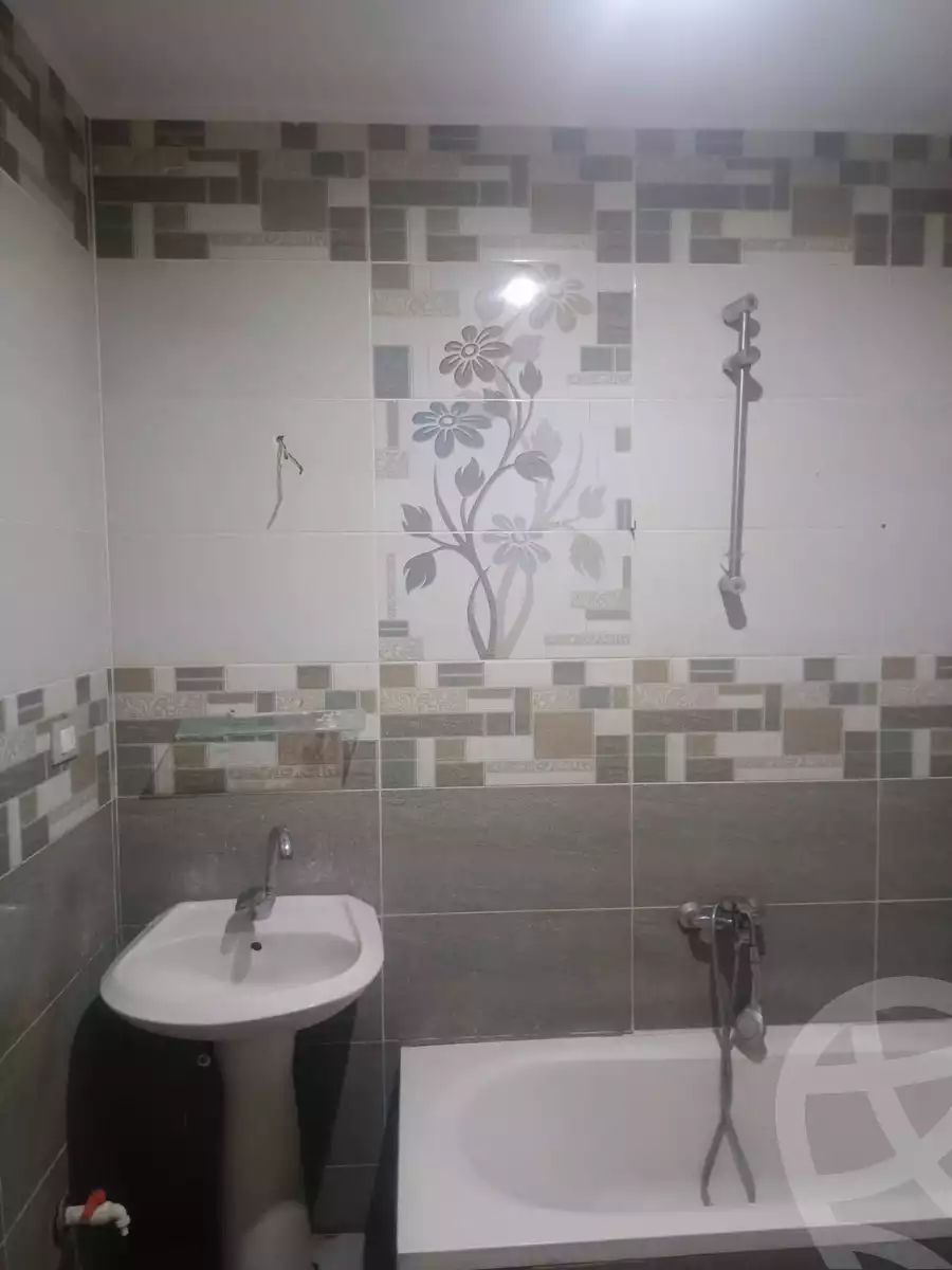 https://aqarmap.com.eg/en/listing/5892834-for-rent-cairo-helwan-hadayek-helwan-el-eshrein-st