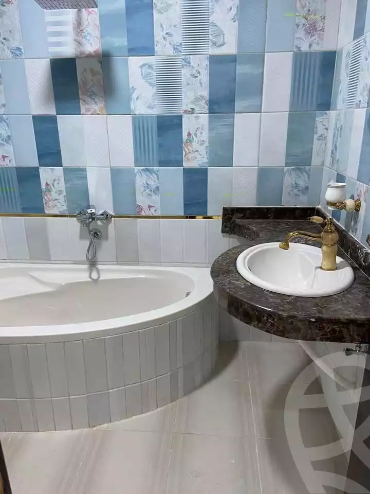 https://aqarmap.com.eg/ar/listing/5895973-for-sale-cairo-el-haram-el-lebeny-el-magzar-el-aly-st