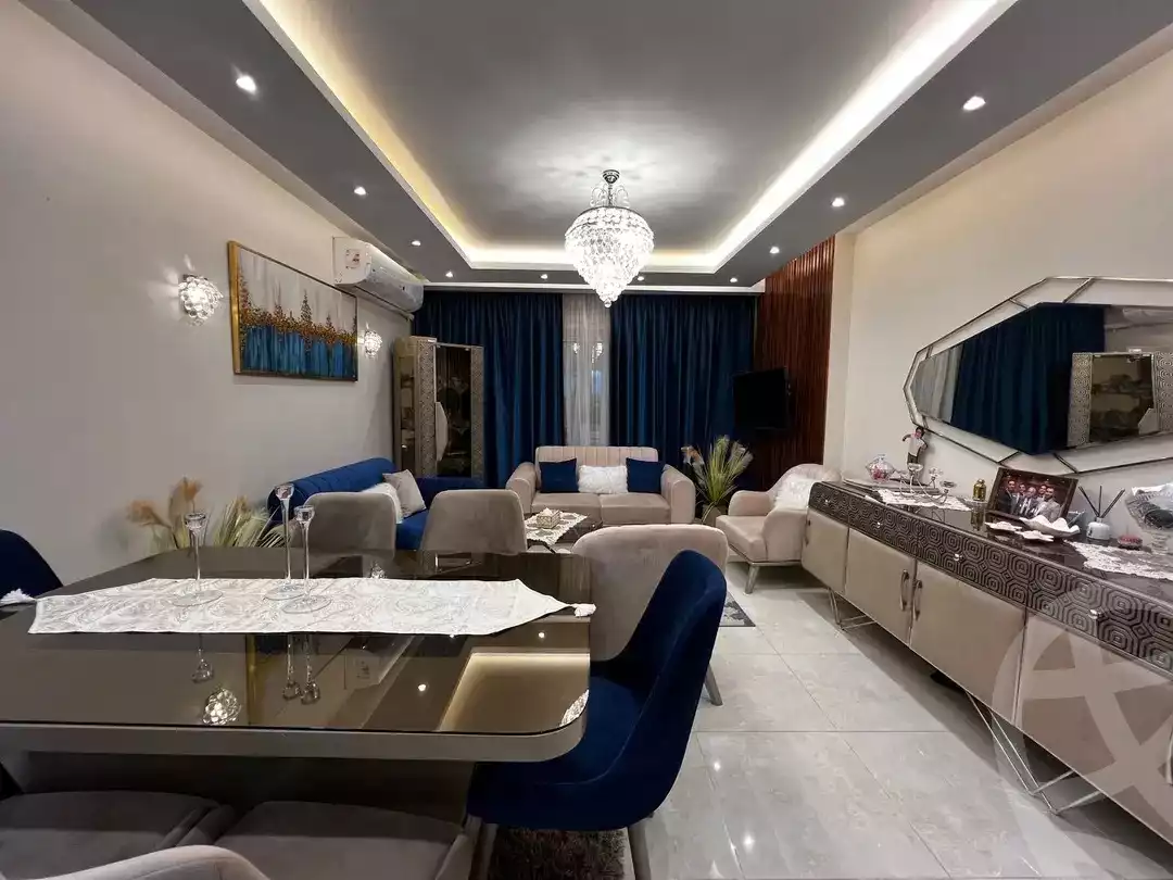 https://aqarmap.com.eg/en/listing/5896557-for-sale-cairo-mokattam-el-hadabah-el-wosta-compounds-family-home