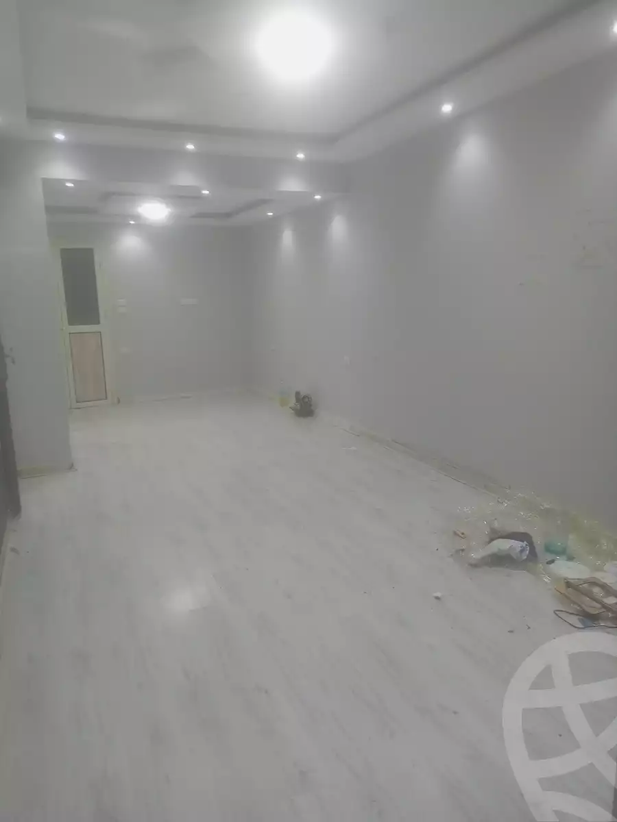 https://aqarmap.com.eg/en/listing/5898335-for-sale-cairo-helwan-hadayek-helwan-el-khashab-canal