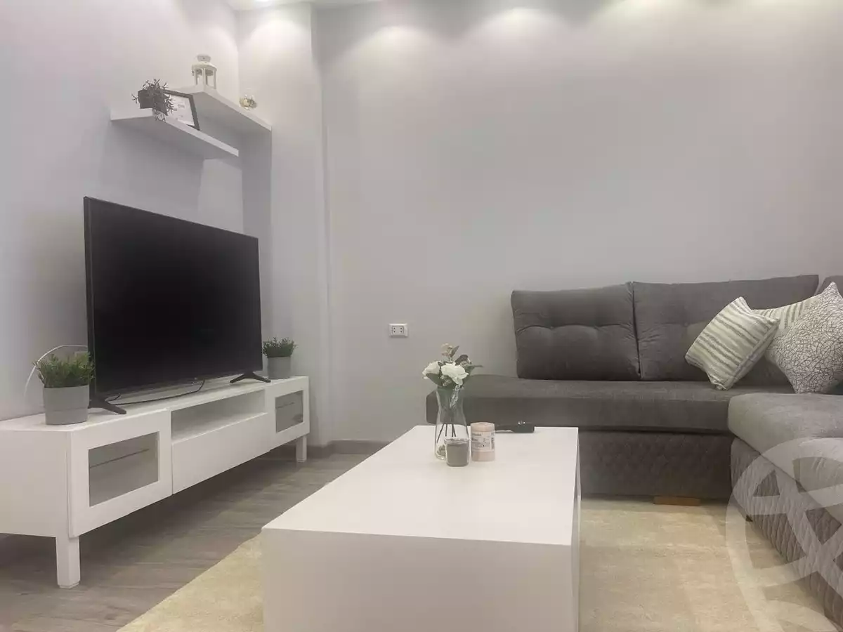 https://aqarmap.com.eg/ar/listing/5903481-for-rent-cairo-el-sheikh-zayed-city-compounds-dh-drys