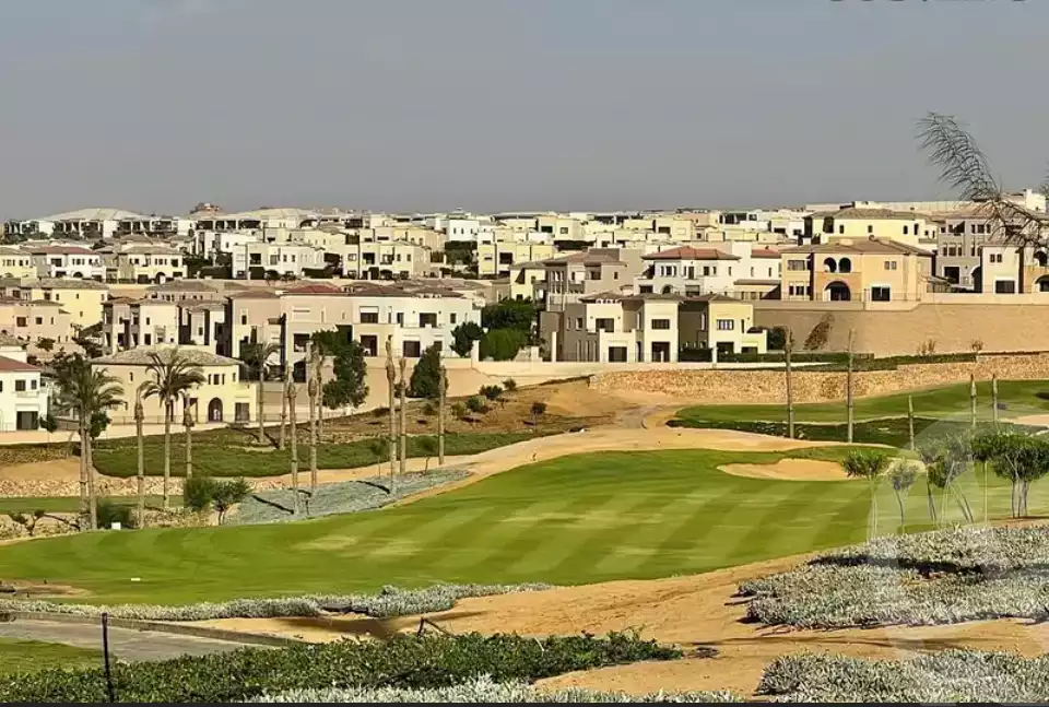 https://aqarmap.com.eg/en/listing/5905194-for-sale-cairo-mokattam-compounds-uptown-cairo-levana-uptown-cairo