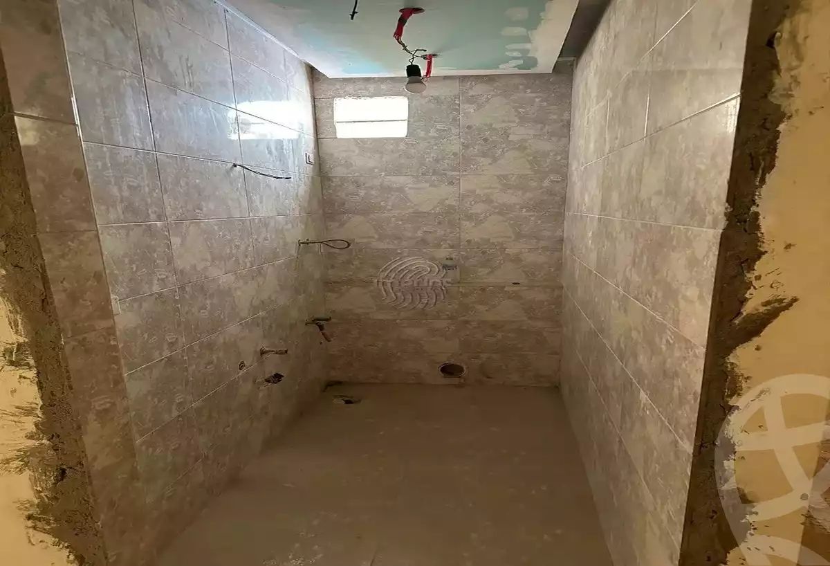 https://aqarmap.com.eg/ar/listing/5906513-for-sale-cairo-6th-of-october-el-ahyaa-neighborhood-2nd-divided-from-al-kafrawei-st