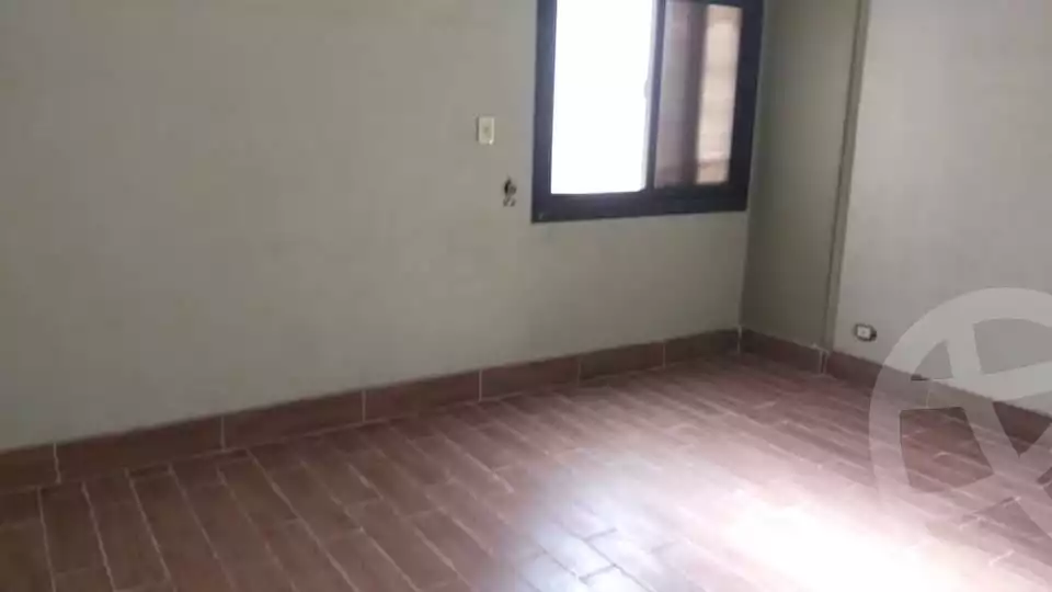 https://aqarmap.com.eg/en/listing/5906546-for-rent-cairo-mokattam-lhdb-l-ly-shareaa-9