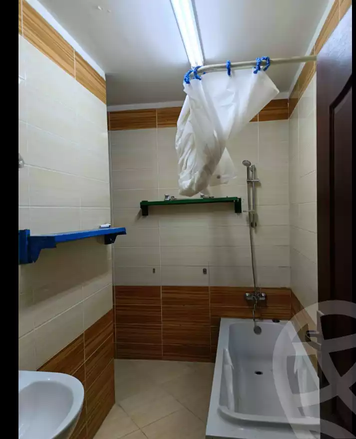 https://aqarmap.com.eg/en/listing/5912682-for-rent-cairo-mokattam-lhdb-l-ly