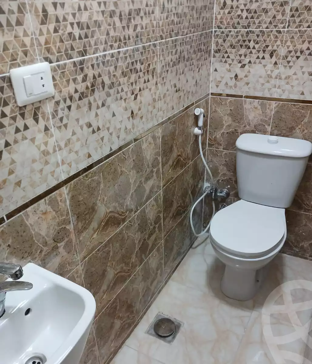 https://aqarmap.com.eg/en/listing/5916547-for-sale-alexandria-miami-shr-jml-bd-lnsr