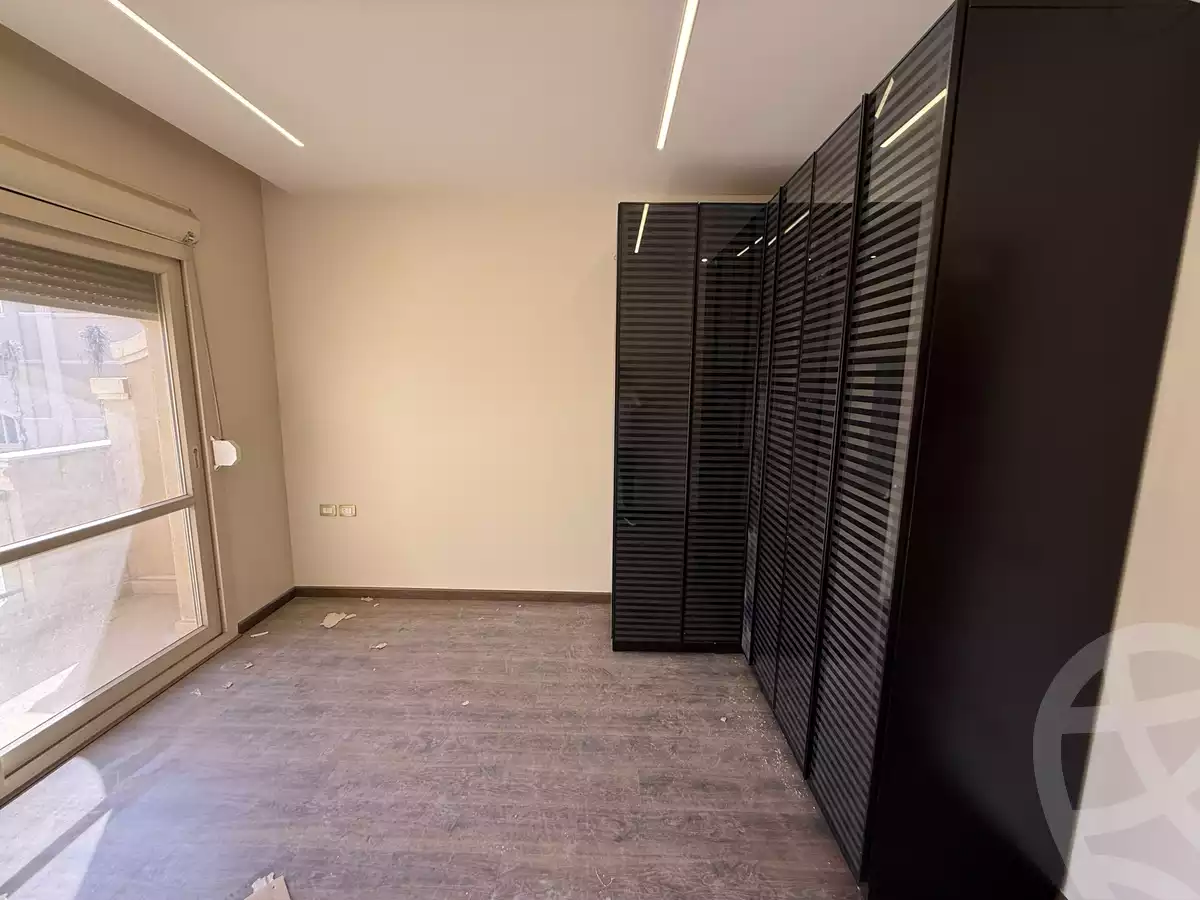 https://aqarmap.com.eg/en/listing/5918915-for-sale-cairo-new-cairo-compounds-el-patio-oro