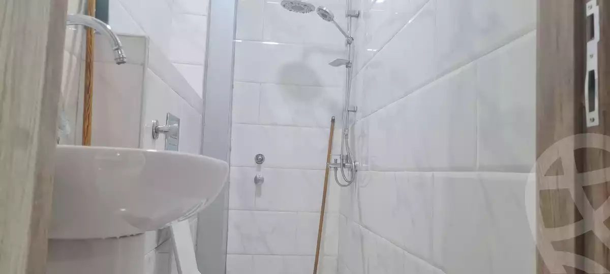 https://aqarmap.com.eg/en/listing/5918950-for-rent-red-sea-hy-lkwthr