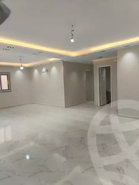 https://aqarmap.com.eg/ar/listing/5919061-for-rent-cairo-mokattam-lhdb-l-ly