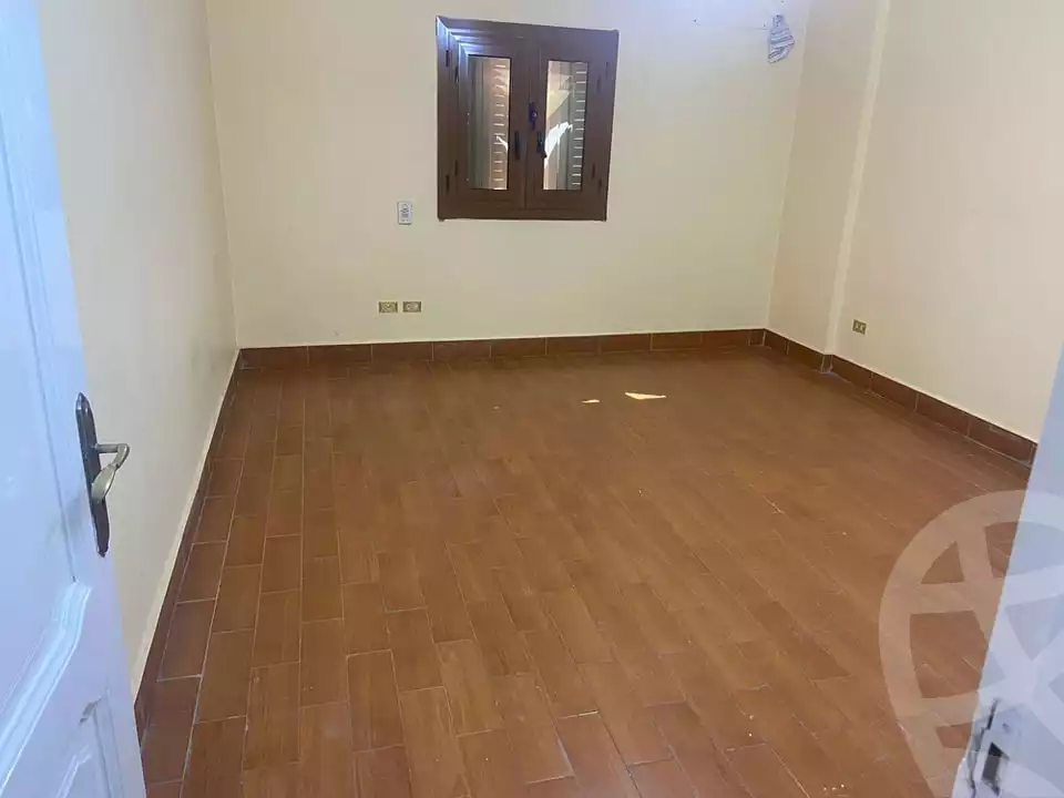 https://aqarmap.com.eg/en/listing/5919316-for-rent-cairo-mokattam-lhdb-l-ly