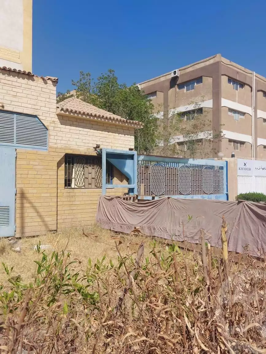 https://aqarmap.com.eg/en/listing/5919624-for-sale-cairo-6th-of-october-el-mantqa-el-snaaaya-industrial-zone-1