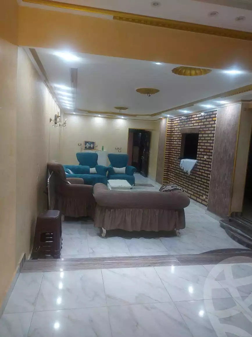 https://aqarmap.com.eg/en/listing/5922371-for-sale-cairo-helwan-helwan-el-sharkeya-gaafar-st