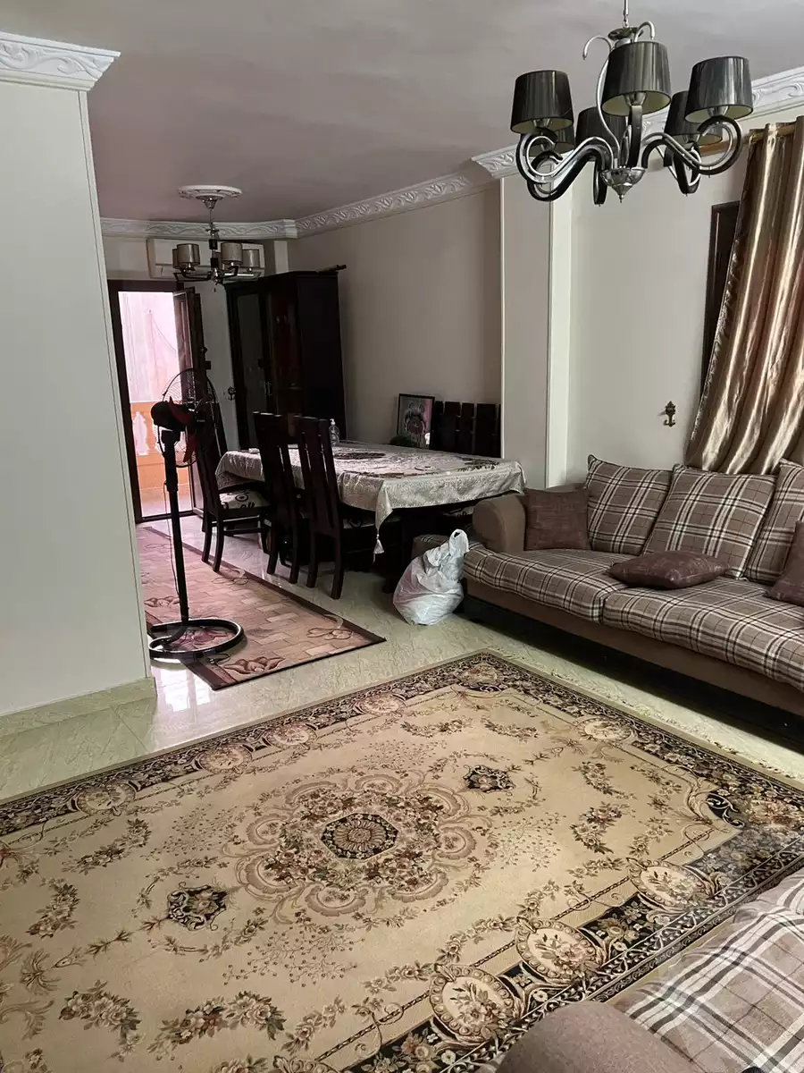 https://aqarmap.com.eg/ar/listing/5923893-for-sale-cairo-6th-of-october-el-ahyaa-neighborhood-3rd-street-40