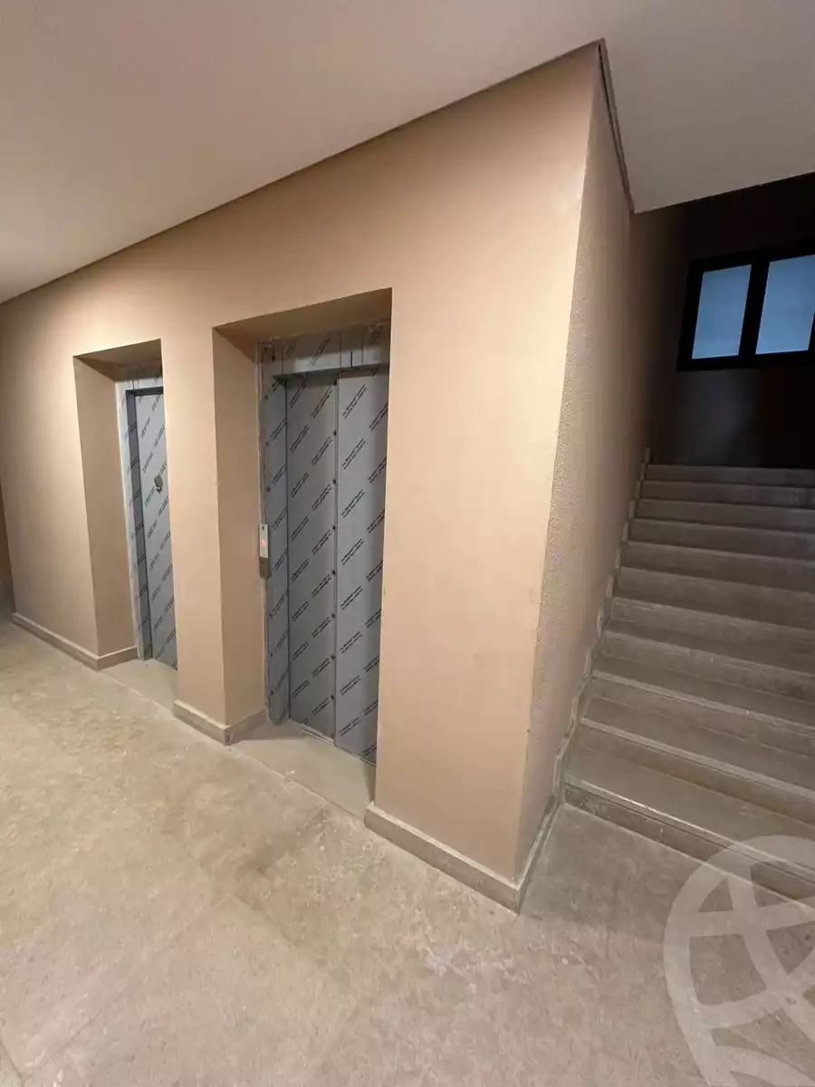 https://aqarmap.com.eg/en/listing/5925032-for-sale-cairo-el-sheikh-zayed-city-compounds-kmbwnd-fyldj-wyst-dr-llttwyr