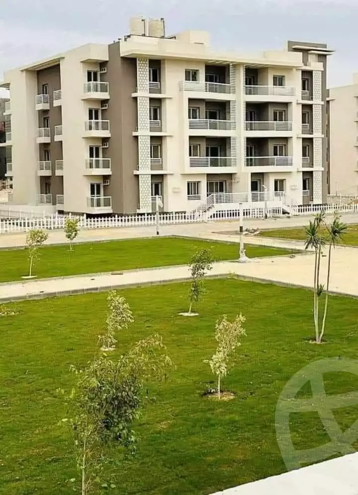 https://aqarmap.com.eg/en/listing/5925309-for-sale-cairo-el-sheikh-zayed-city-compounds-el-khamayel