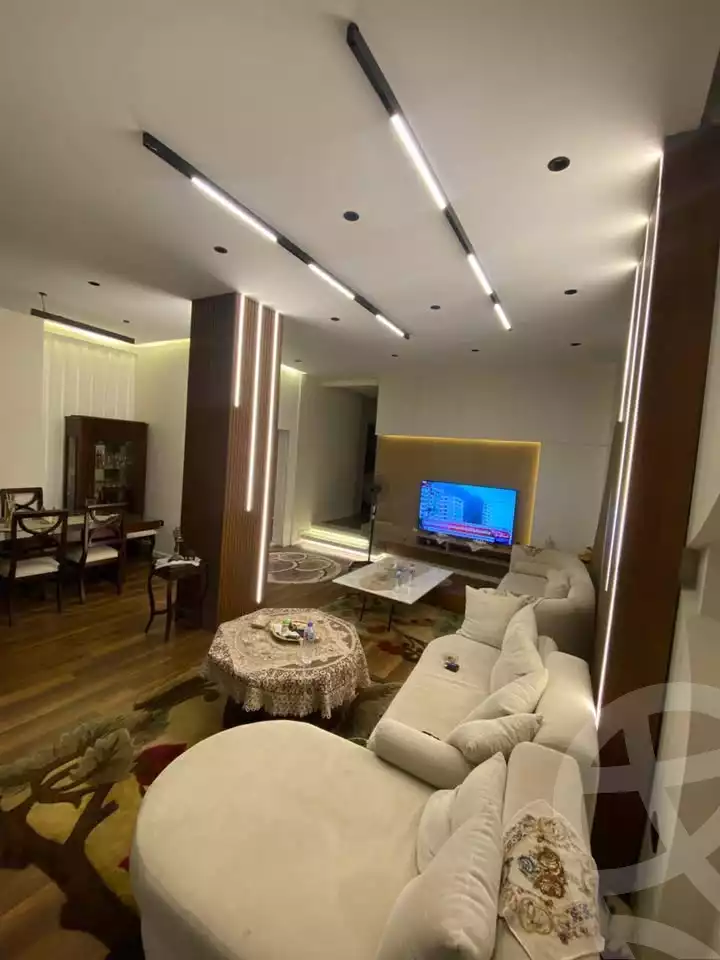 https://aqarmap.com.eg/ar/listing/5925968-for-sale-cairo-mokattam-lhdb-l-ly-shareaa-9