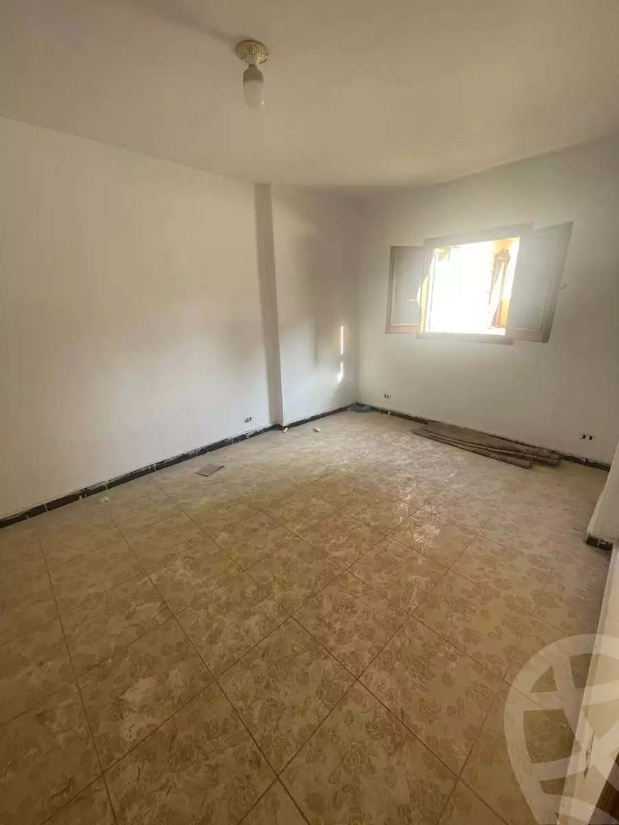 https://aqarmap.com.eg/en/listing/5926205-for-sale-alexandria-l-jmy-lbytsh-el-saleheen-mosque-st