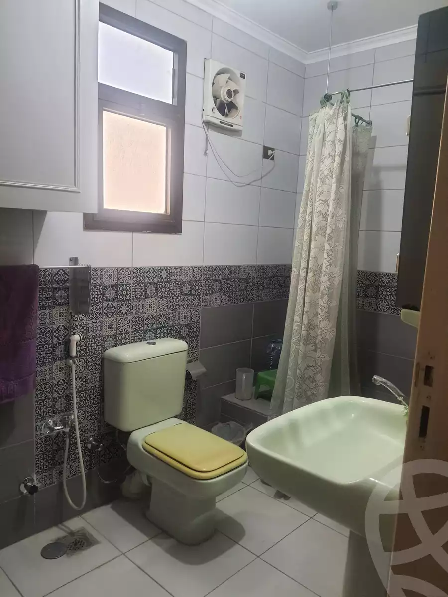 https://aqarmap.com.eg/ar/listing/5927971-for-rent-cairo-mokattam-lhdb-l-ly
