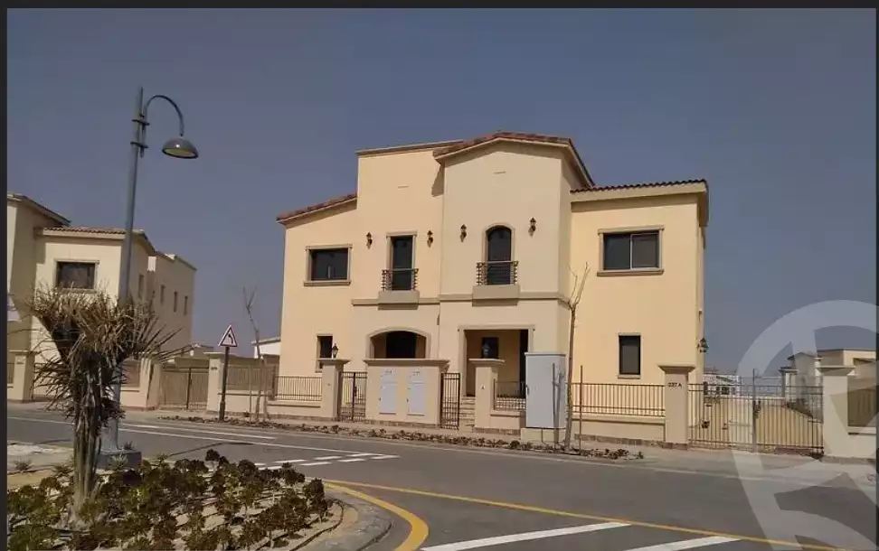 https://aqarmap.com.eg/en/listing/5928669-for-sale-cairo-mokattam-compounds-uptown-cairo