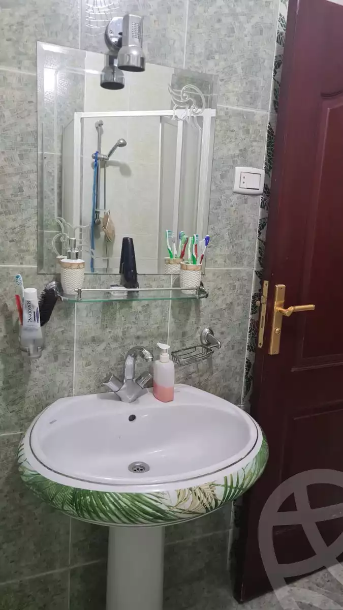 https://aqarmap.com.eg/en/listing/5931143-for-sale-cairo-el-sheikh-zayed-city-compounds-el-yasmeen-compound