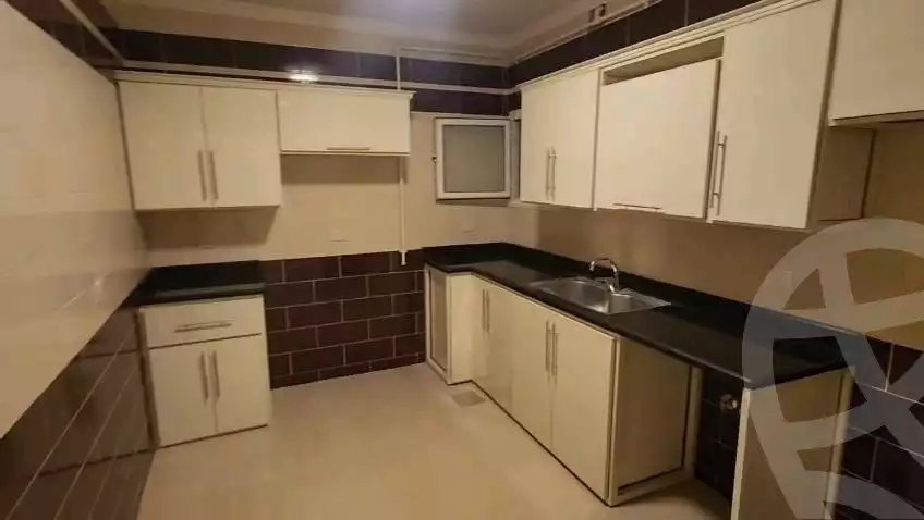 https://aqarmap.com.eg/ar/listing/5931539-for-sale-alexandria-lauran-alexandria-lauran-abd-el-khalik-tharwat-st