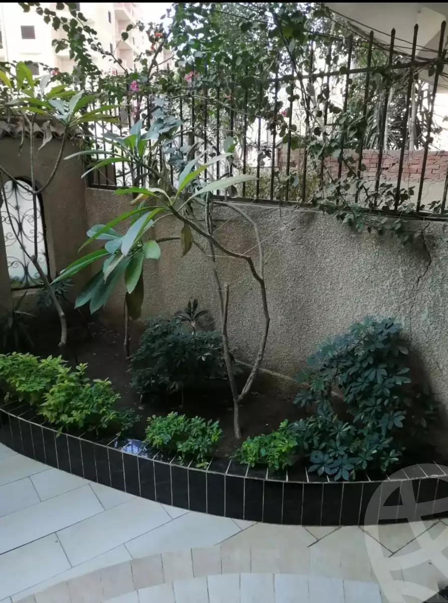 https://aqarmap.com.eg/en/listing/5932985-for-sale-cairo-mokattam-lhdb-l-ly